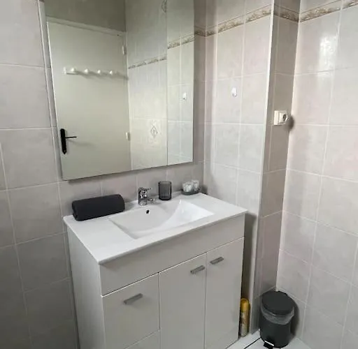 - 4 Pers, Wifi, Balcon דירה Bizanos
